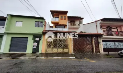 Excelente sobrado no Jardim das Flores  de 03 dormitórios.