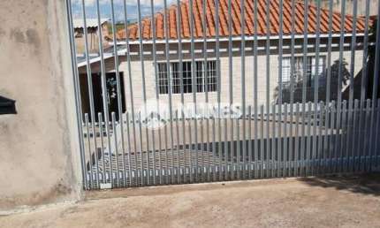 Casa com 2 quartos à venda no Centro, Pardinho 