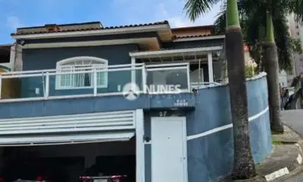 Excelente sobrado bem localizado *aceita financiamento*