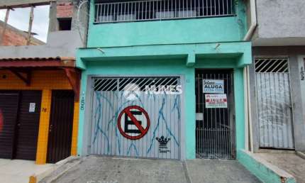 Casa com 3 quartos para alugar no Jardim Yaya, Carapicuíba 