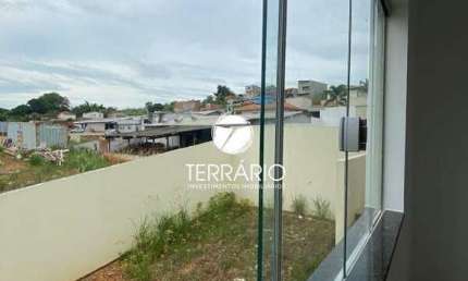 Casa à venda no Vargem em Varginha com 3 quartos, 1 suíte, 2 banheiros e 2 vagas