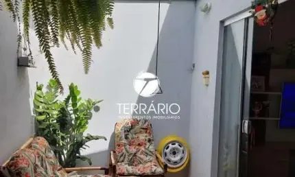 Casa à venda no parque rinaldi em varginha com , e 2 vagas