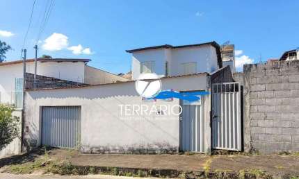 Casa à venda no Parque São José em Varginha com 2 quartos, 1 banheiro e 4 vagas