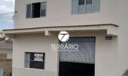 Casa à venda no Jardim Europa em Varginha com 3 quartos, 1 suíte, 2 banheiros e 7 vagas