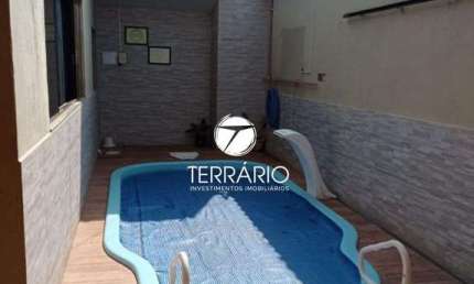 Casa à venda no Imaculada Conceição em Varginha com piscina, 3 quartos, 1 suíte, 2 banheiros e 2 vagas