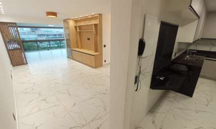 Maravilhoso apartamento recém reformado no Recreio 140 M2