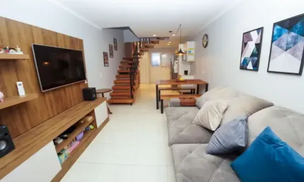 Casa com 2 quartos à venda na Rua Bagdá, 145, Santa Regina, Camboriú