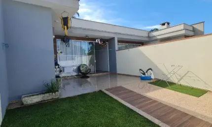 Belíssima casa a 500 metros do mar balneário piçarras !!