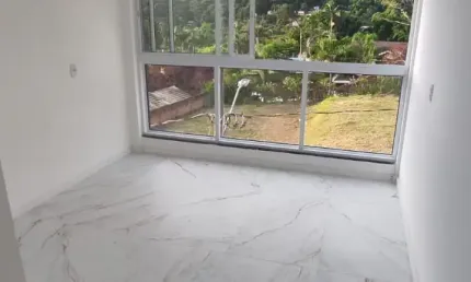 Apartamento com 1 suíte e 1 quarto a 4 min da praia