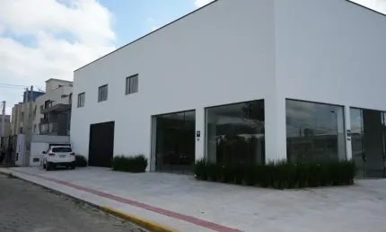 Barracão / Galpão / Depósito à venda no Santa Regina, Camboriú 