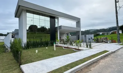 Casa em condomínio fechado com 4 quartos à venda no Santa Regina, Camboriú 