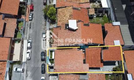 Casa de 3 quartos, 350m² no bairro Treze de Julho, em Aracaju