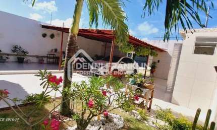 Casa de 2 quartos, 100m² no bairro Areia Branca, em Aracaju