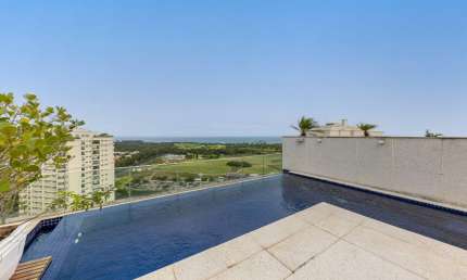 Cobertura duplex à venda no condomínio Riserva Uno, Barra da Tijuca.