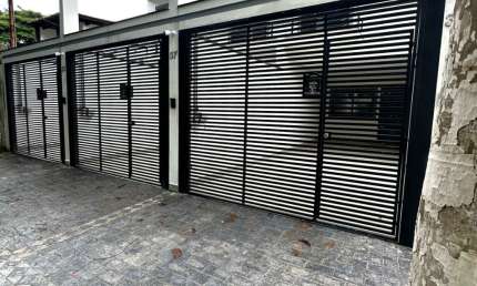 Casa com 3 quartos à venda na Rua Doutor Roberto Tarle, 35, Vila Fiat Lux, São Paulo