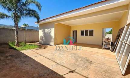 Casa com 3 dormitórios à venda, 150 m² por R$ 475.000,00 - Cidade Jardim - Araraquara/SP