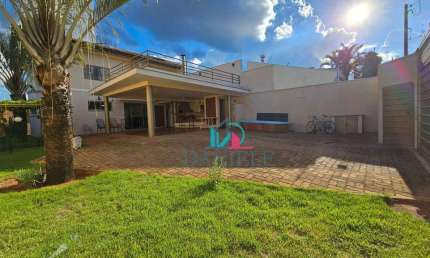 Casa com 3 quartos à venda na Vila Cidade Industrial (Vila Xavier), Araraquara 
