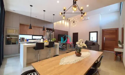 Casa térrea com 3 suítes localizada no condomínio Buona vita.