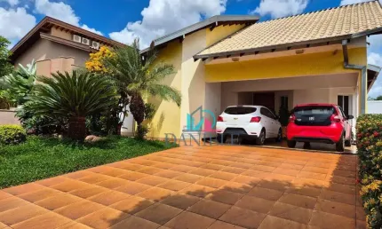 Casa com 3 dormitórios à venda, 414 m² por R$ 2.630.000,00 - Jardim Residencial Quinta dos Oitis - Araraquara/SP
