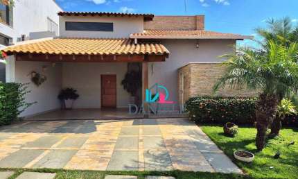 Casa térrea com 3 dormitórios localizada no condomínio Piemonte.