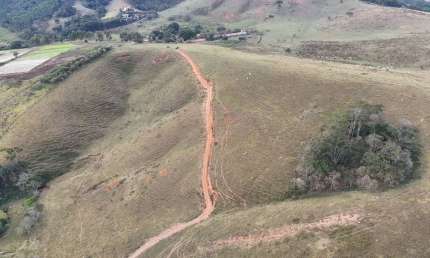 Terreno à venda no bairro Zona Rural em Pinhalzinho/SP