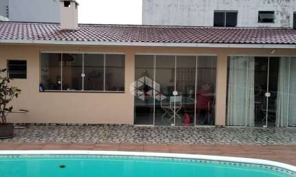 Casa 2 quartos sendo 1 suíte bairro Aririu Palhoça SC