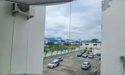 Apartamento aririú da formiga, 2 dormitórios/quartos, linda vista para a pedra branca.