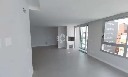 Apartamento à venda com 03 dormitórios, 03 suítes, 02 vagas de garagem, Centro - Florianópolis