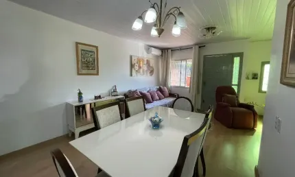Casa térrea com 3 dormitórios – Chaves na Mão! Ampla, segura e iluminada!