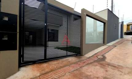 Casa com 3 quartos à venda na Rua Orégano, 55, Jardim Novo Sabará, Londrina por R$ 369.000