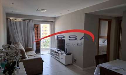 Apartamento à venda no Anil, Rio de Janeiro-RJ: 2 quartos, 1 suíte, 1 sala, 2 banheiros, 1 vaga de garagem, 74m². Confira!