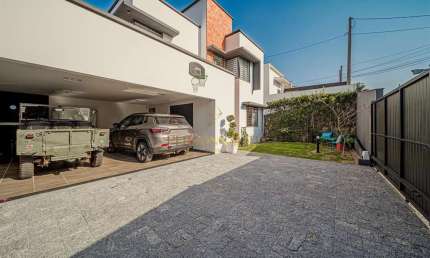 Casa com 3 quartos à venda na Rua Abraão Lincoln, Bom Retiro, Joinville