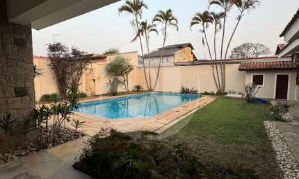 Linda Casa à Venda no bairro Vila Resende em Caçapava