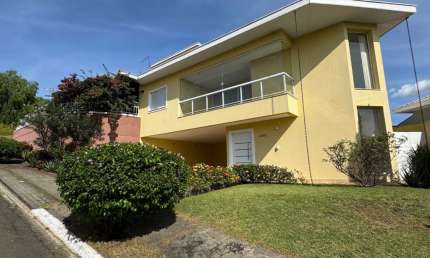 Casa a venda no Condomínio Santa Helena em Caçapava