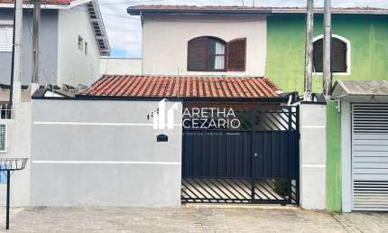 Sobrado com 03 Dormitórios à venda, 180m² por R$ 508.000 - Vila Santa Isabel - Taubaté - SP