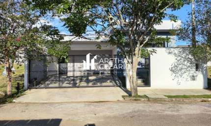 Casa com 02 Dormitórios sendo uma suíte à venda, 163 m² por R$ 800.000 - Campos Elíseos - Taubaté - SP