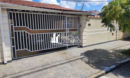 Casa com 02 Dormitórios sendo uma suíte à venda - 90m² - Parque São Cristóvão - Taubaté - SP