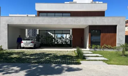 Casa térrea à venda PRONTA PARA MORAR, 215 m2 - 3 SUÍTES - 450 m2 terreno, Urbanova - S.J.Campos/SP