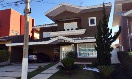 Excelente Residência no Condomínio Villa Branca em Jacareí -  287 m² de Construção