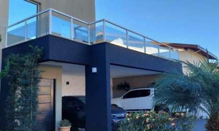 Maravilhoso sobrado alto padrão no Lessa - Pindamonhangaba