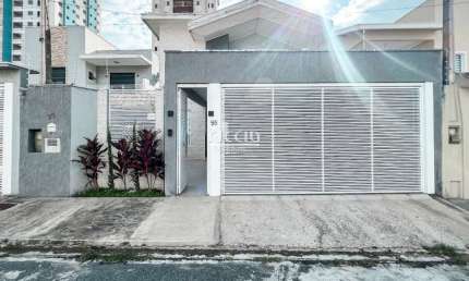 Sobrado a venda no Vila Branca em Jacarei - 3 dorm 1 suite - 3 vagas cobertas