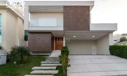 Sobrado 4 Dormitórios (4 SUÍTES) à venda, 405 m² de área útil + PISCINA - Local Tranquilo
