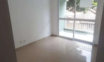Apartamento à venda no Ed. Solar das Tuíras Jardim Uirá - 3 Dorms 1 Suíte 1 Vaga - São José dos Campos SP