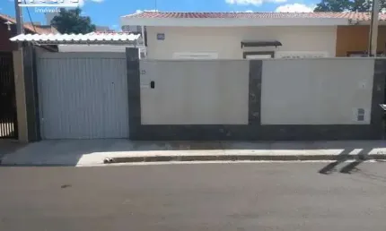 Casa Terrea- Jd. das Indústrias - 150 m² de terreno.