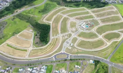 Terreno plano ao lado do lazer 430,00 m2 de esquina na parte alta no cond. terras alpha em são josé dos campos