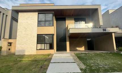 Casa de luxo à venda no Condomínio Jardim do Golfe 2 ( todos ambientes planejados, eletrodomésticos e elevador)