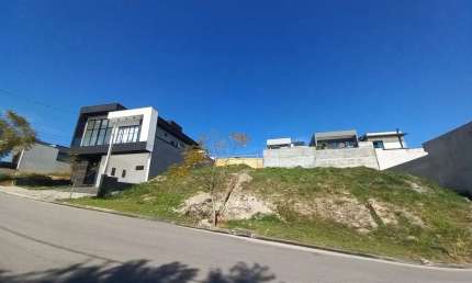 Terreno à venda de Esquina - 250 m2 - Cond. Vivva em Jacareí.