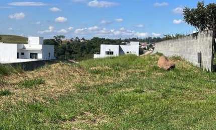 Vale dos Lagos - Condominio em Jacarei 1600m2 avalia troca com apto no Jd Aquarius