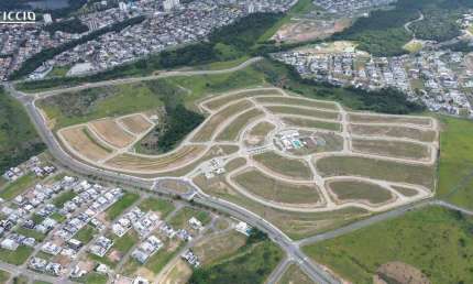 Terreno à venda Cond. Terras Alpha -  - 427,00 m², Quadra C1 - - Declive. - Vista para as Montanhas