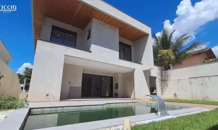 Sobrado em fase final de obra - 3 suítes, área gourmet e piscina